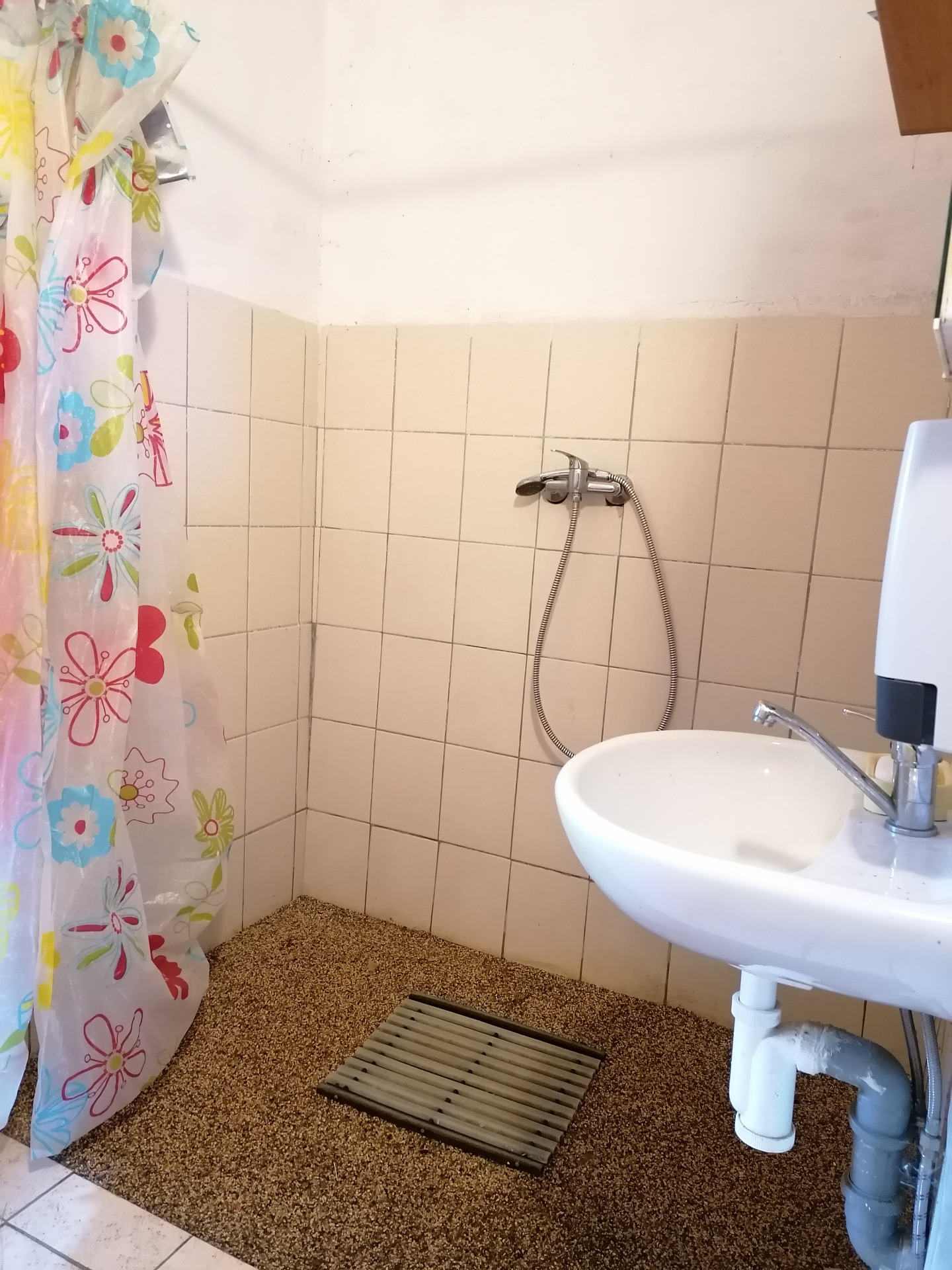 Sprchový kout